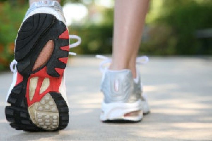 Difference between mens and womens shoes running outlet